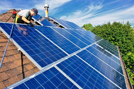 Instalador de paneles solares